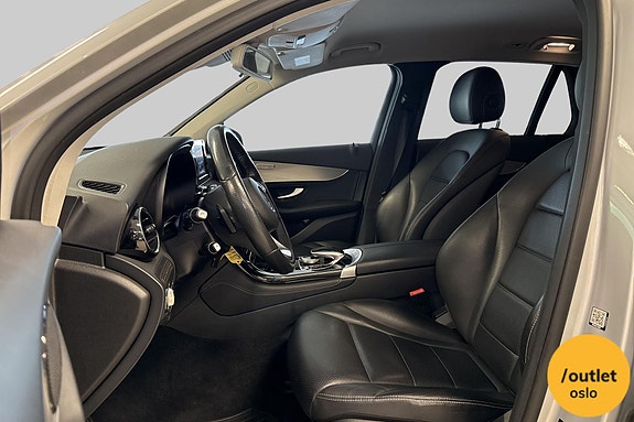 Mercedes-Benz GLC350 e 12 of 30