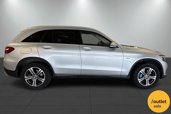 Mercedes-Benz GLC350 e 8 of 30