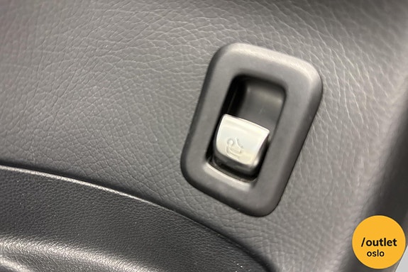 Mercedes-Benz GLC350 e 26 of 30