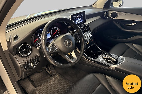 Mercedes-Benz GLC350 e 13 of 30