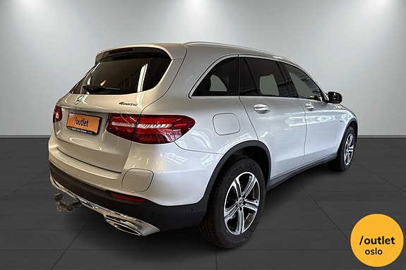 Mercedes-Benz GLC350 e 7 of 30
