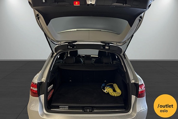 Mercedes-Benz GLC350 e 5 of 30