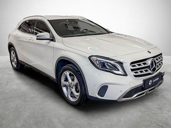 Mercedes-Benz GLA180 7 of 21