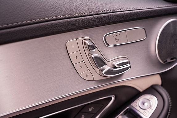 Mercedes-Benz C63 30 of 30