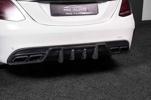 Mercedes-Benz C63 8 of 30