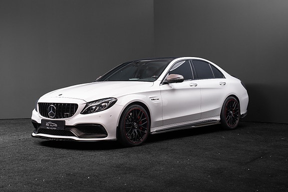 Mercedes-Benz C63 2 of 30