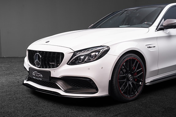 Mercedes-Benz C63 3 of 30
