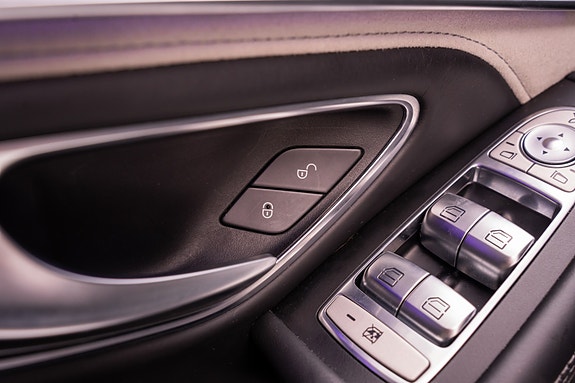 Mercedes-Benz C63 28 of 30
