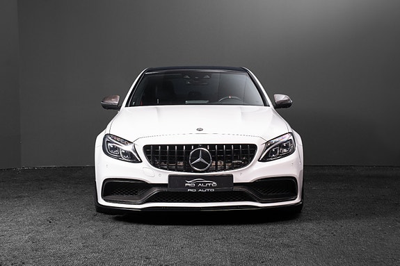 Mercedes-Benz C63 5 of 30
