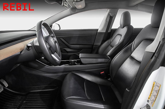 Tesla Model 3 8 of 27