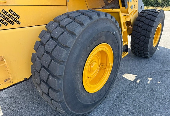 Volvo L120D 7 of 14