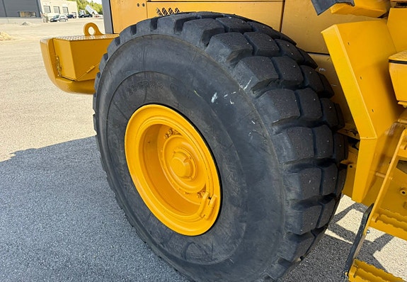 Volvo L120D 5 of 14