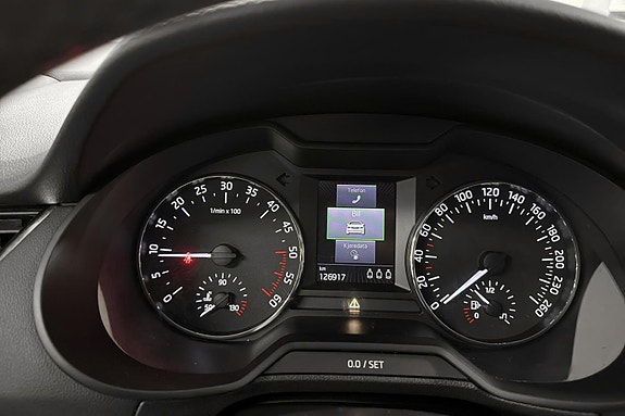 Skoda Octavia 10 of 24