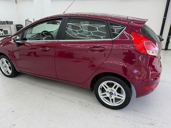 Ford Fiesta 3 of 12