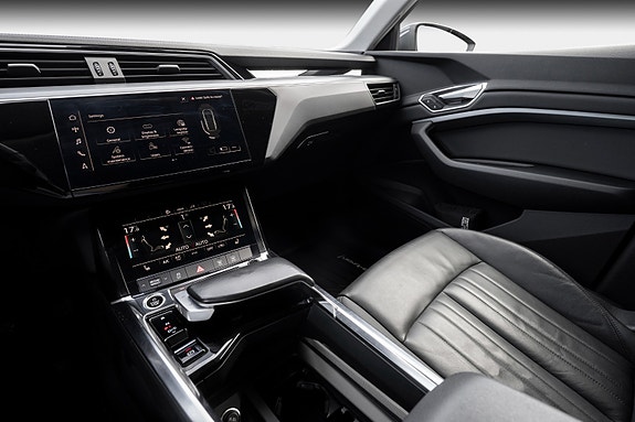 Audi e-tron 19 of 30