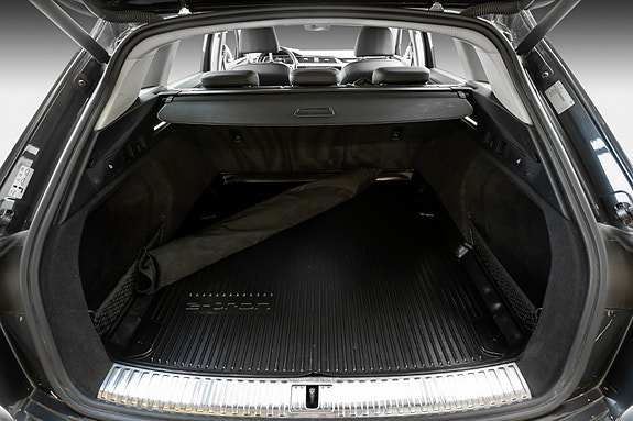 Audi e-tron 28 of 30