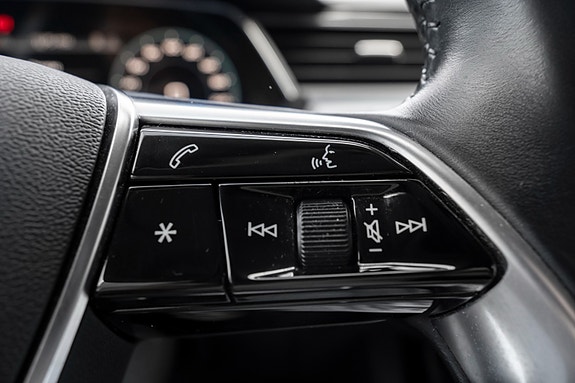 Audi e-tron 21 of 30