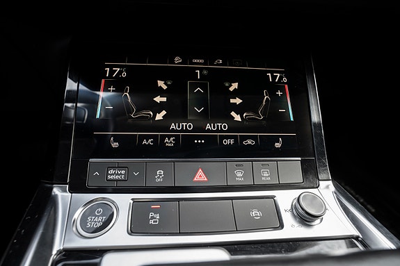 Audi e-tron 17 of 30