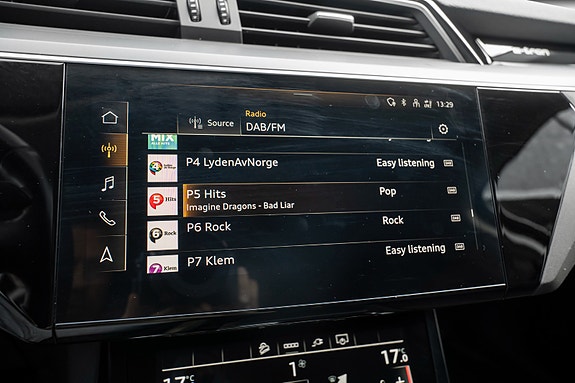Audi e-tron 15 of 30