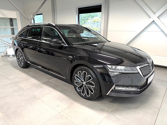 Skoda Superb 8 of 17