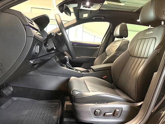 Skoda Superb 11 of 17