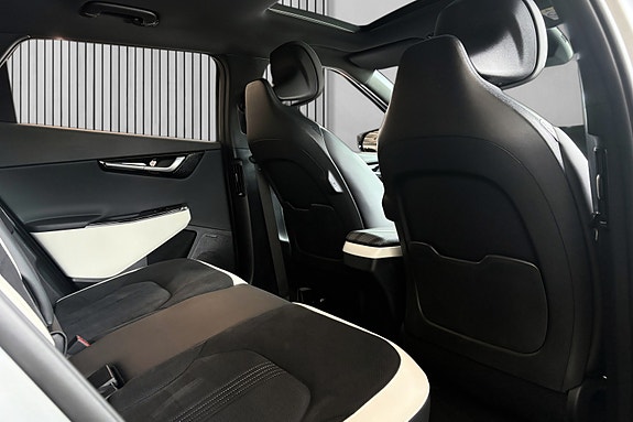 Kia EV6 17 of 30