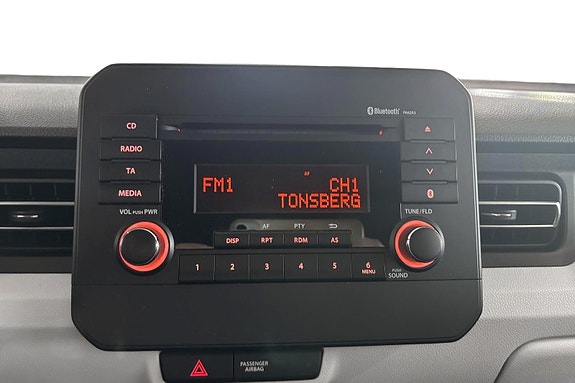 Suzuki Ignis 12 of 27
