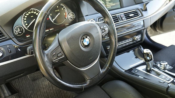 BMW 520d 28 of 30