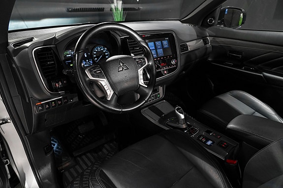 Mitsubishi Outlander 26 of 30