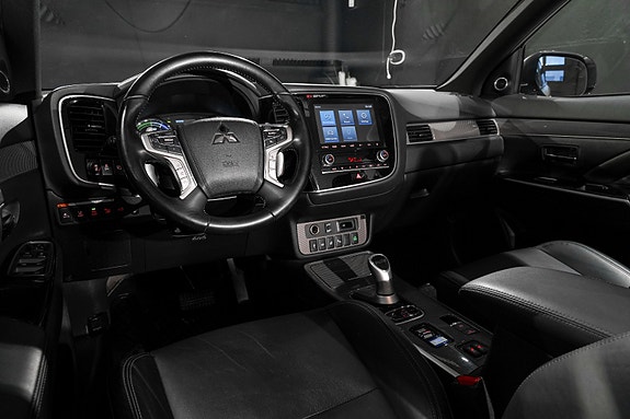 Mitsubishi Outlander 28 of 30