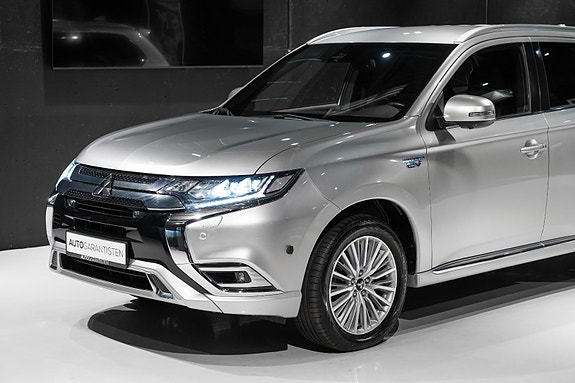Mitsubishi Outlander 2 of 30