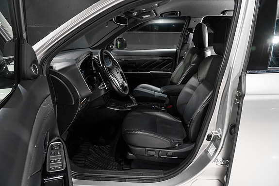 Mitsubishi Outlander 21 of 30