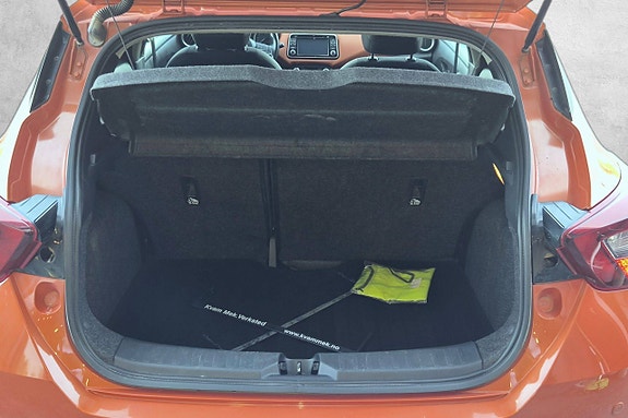 Nissan Micra 23 of 30