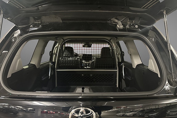 Toyota Land Cruiser 20 of 30