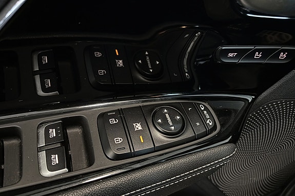 Kia e-Niro 10 of 30