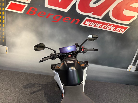 KTM 990 Duke R 12 of 13
