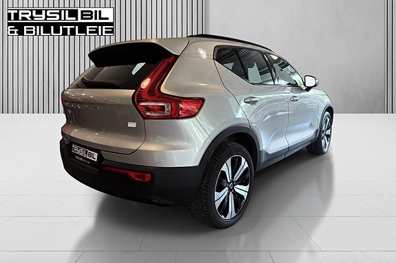 Volvo XC40 9 of 30