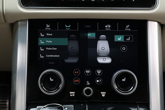 Land Rover Range Rover 28 of 30