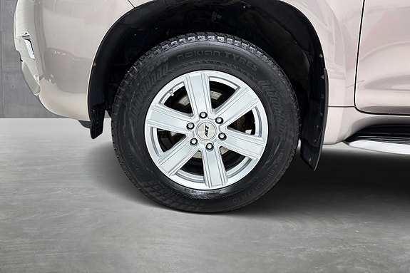 Toyota Land Cruiser 11 of 22