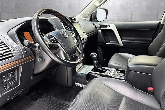 Toyota Land Cruiser 6 of 22