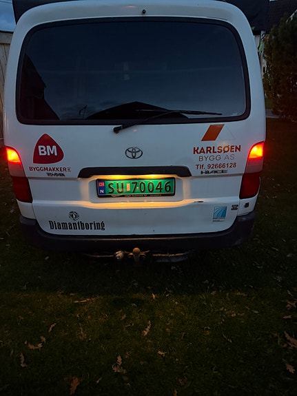 Toyota HiAce 19 of 21