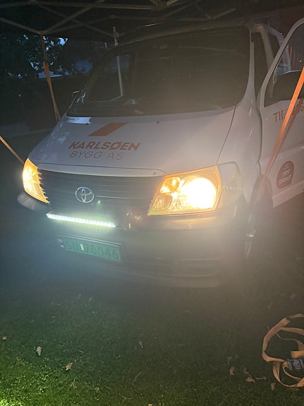 Toyota HiAce 21 of 21