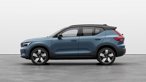 Volvo XC40 6 of 25