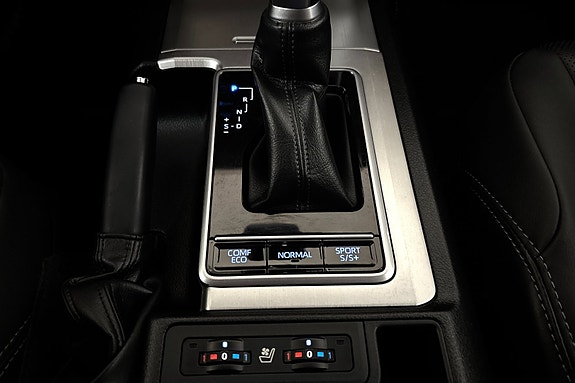 Toyota Land Cruiser 19 of 26