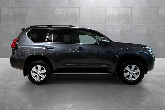 Toyota Land Cruiser 6 of 26