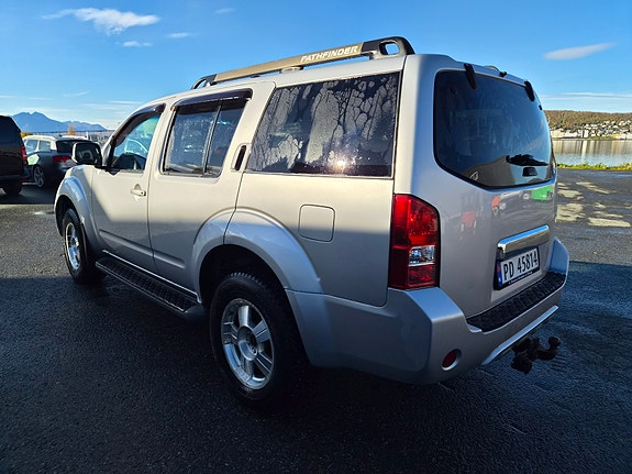 Nissan Pathfinder 6 of 29