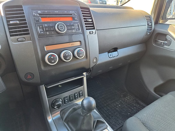Nissan Pathfinder 28 of 29