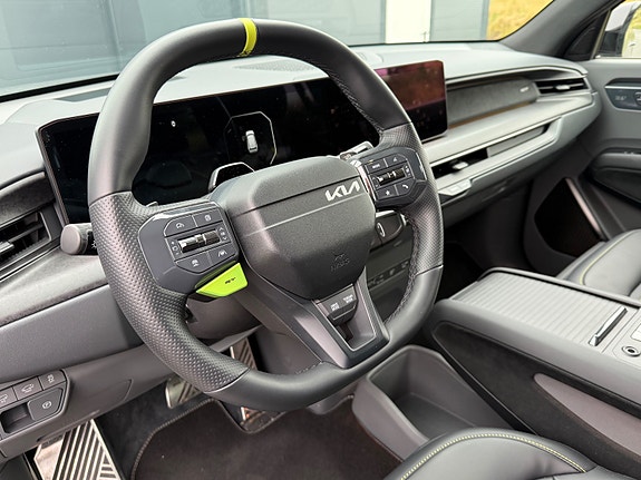 Kia EV9 15 of 26