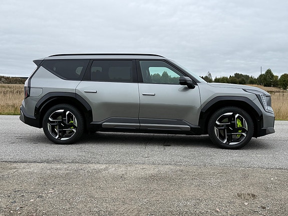 Kia EV9 5 of 26