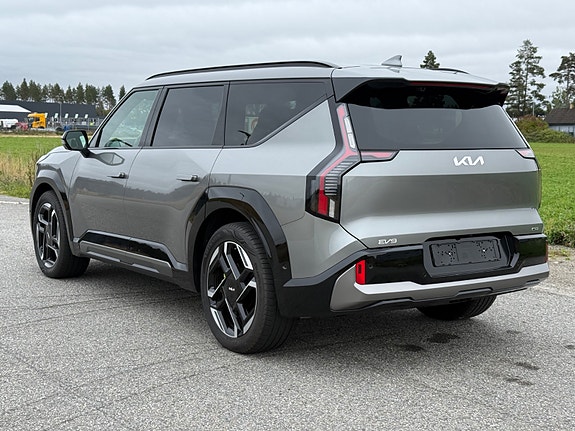 Kia EV9 10 of 26